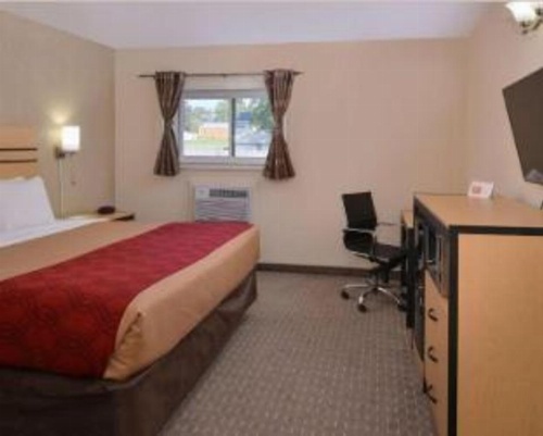 Econo Lodge Rochester image 14